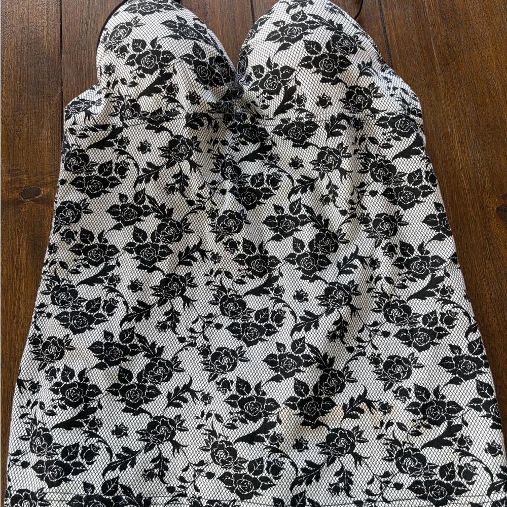 LEI Black and White Cotton Top